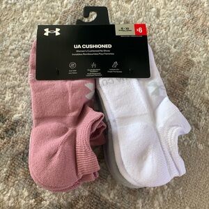 Under Armour Women’s Low cut cushioned socks. New. Size 6-10. Pink, gray, white.